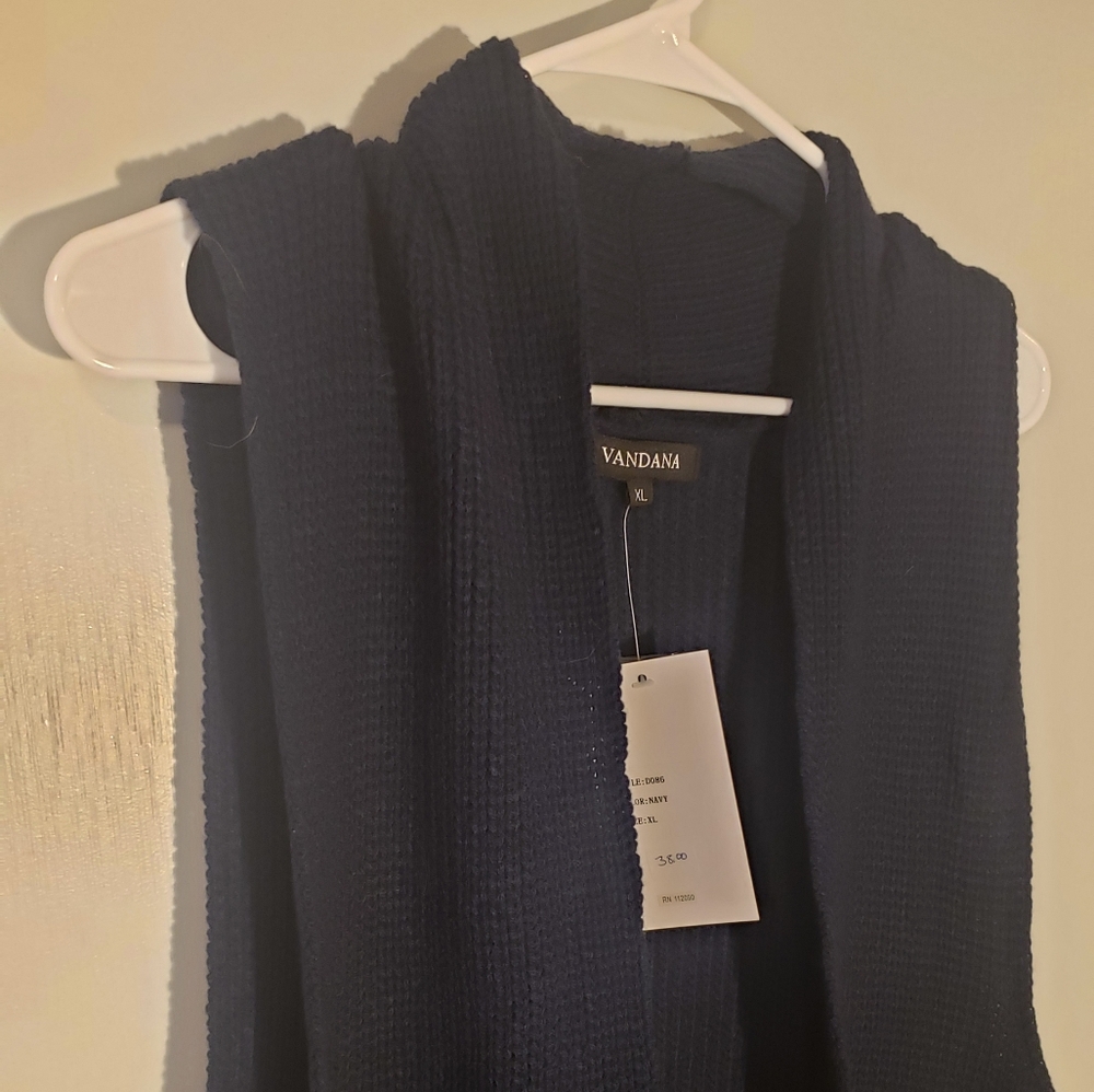 Cardigan - Picture 2 of 4